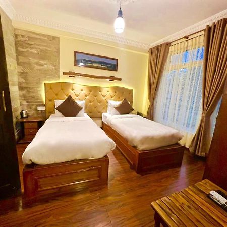 Hotel The Kantipur Pokhara Ngoại thất bức ảnh